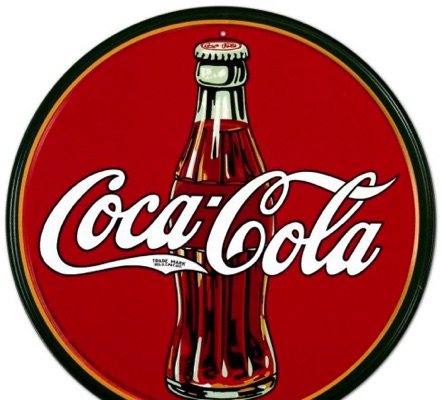 09237-1 € 15,00 coca cola ijzeren plaat afb flesje 30 cm doorsnee.jpeg